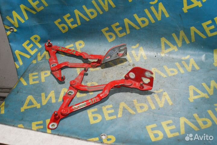 Петли крышки багажника Volkswagen Bora