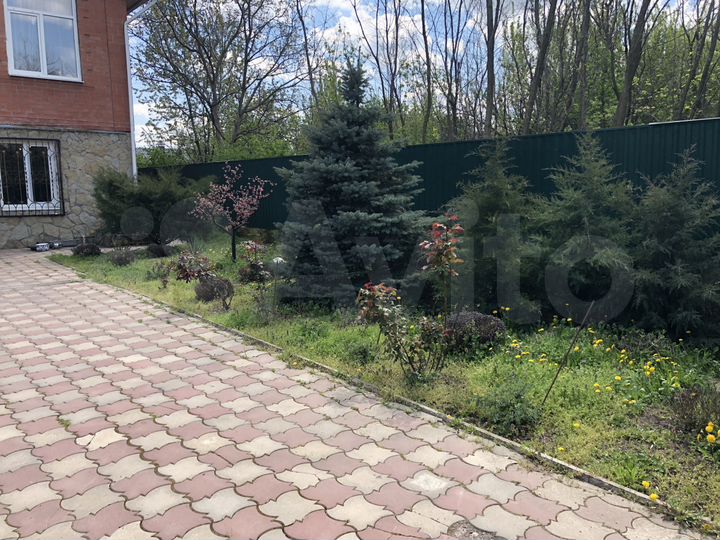 Дом 380 м² на участке 8 сот.