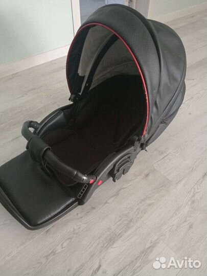 Прогулочная коляска 3 в 1 бу