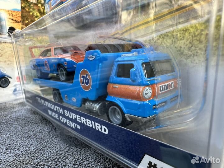 Hot Wheels team transport