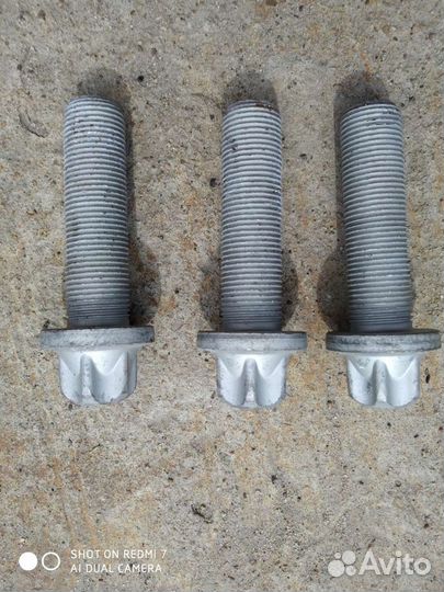 Болт ступици schmitz