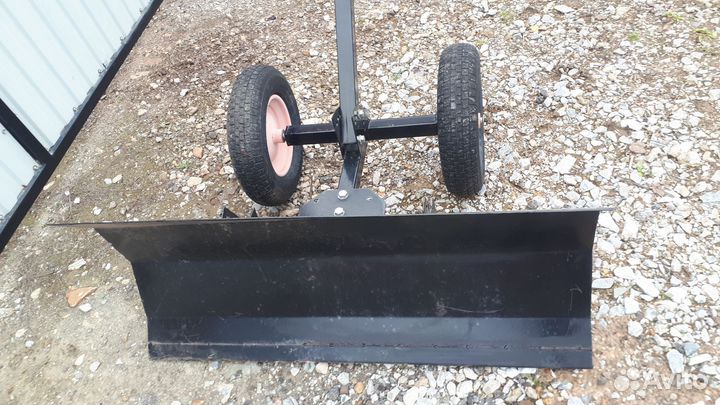 Лопата для уборки снега