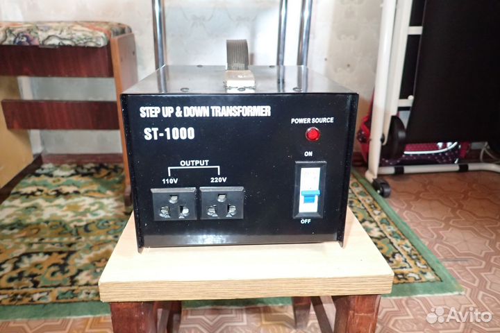 Трансформатор понижающий 220В - 110В ST-1000