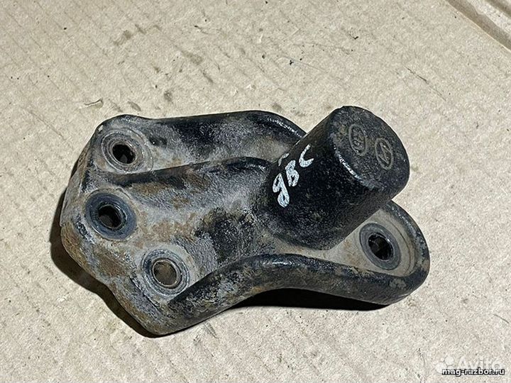 Кронштейн двигателя Kia Rio, III 2012 правый