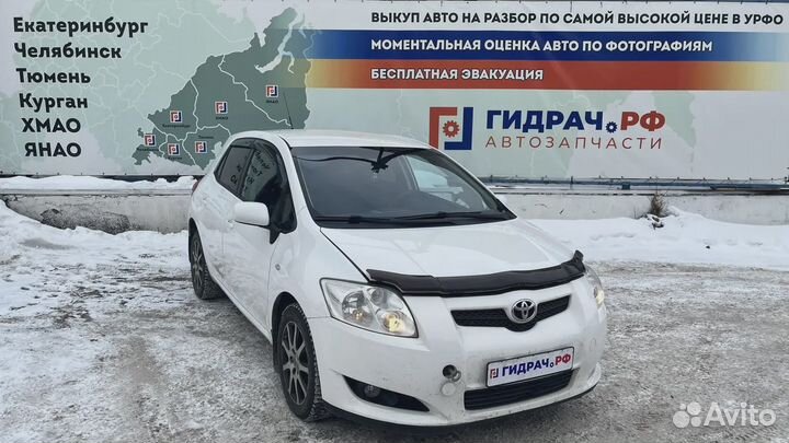 Уплотнитель стекла двери задний правый Toyota Auri