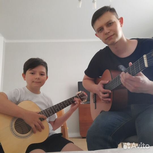 Уроки игры на гитаре/укулеле/Репетитор