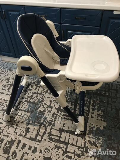 Стульчик для кормления capella