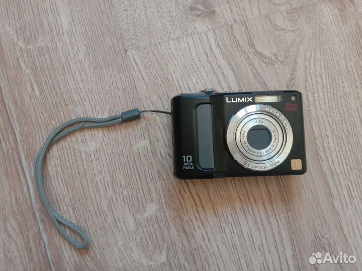 Цифровой фотоаппарат Panasonic lumix