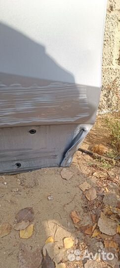 Задняя правая дверь