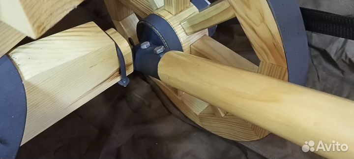 Деревянная тележка ручной работы