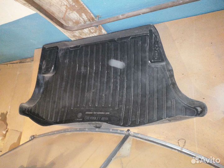 Коврик в багажник niva chevrolet