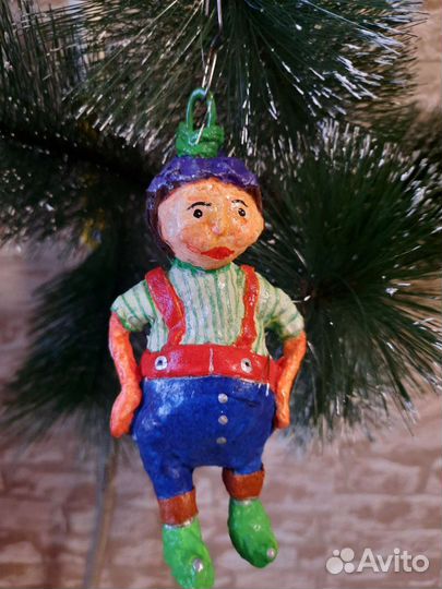 Ватная елочная игрушка Мальчик-Цветочек