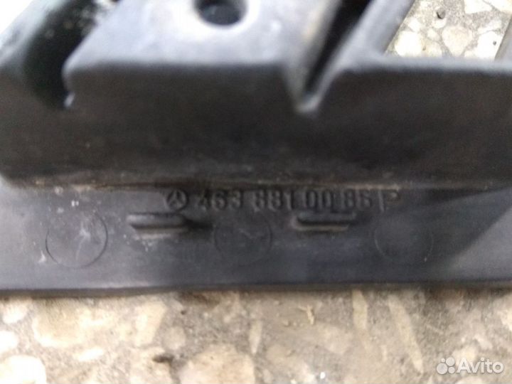 Наружная вентиляционная решетка левая G-Класс W463