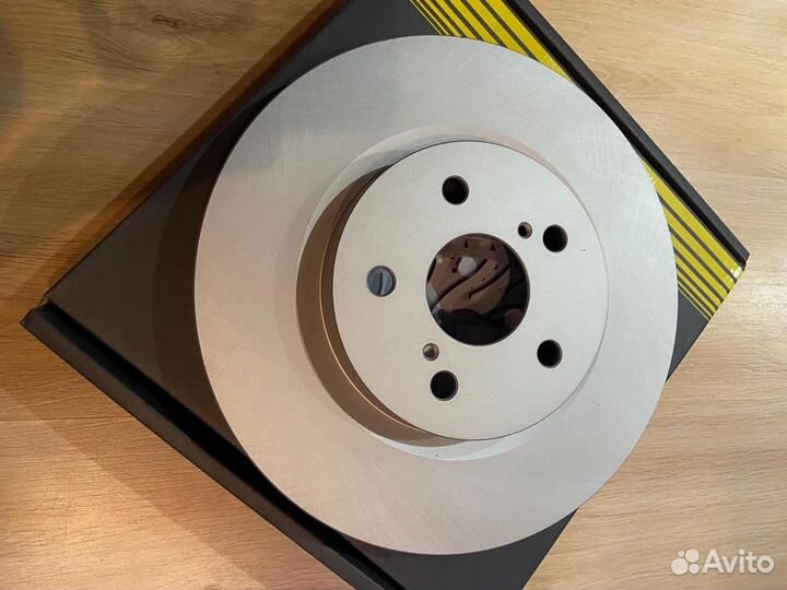 Диски тормозные с покрытием Camry XV70