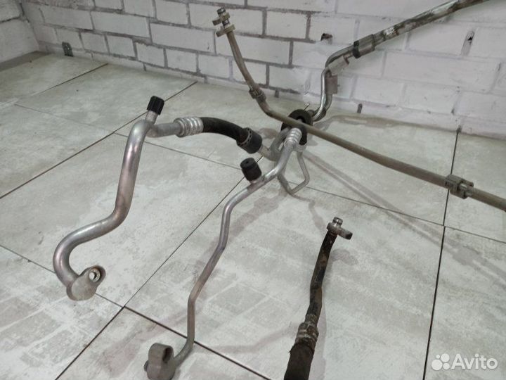 Трубки кондиционера Audi A8 D4 4.2 FSI 2012