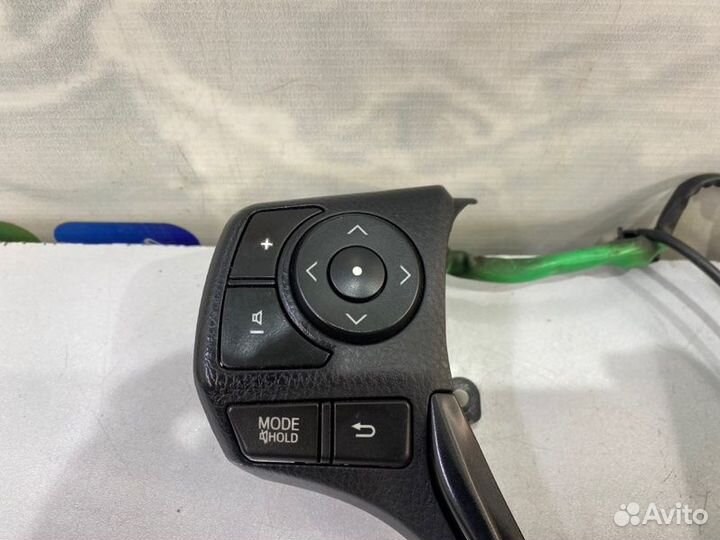 Кнопки в руль Toyota Rav4 XA40 2AR-FE 2014