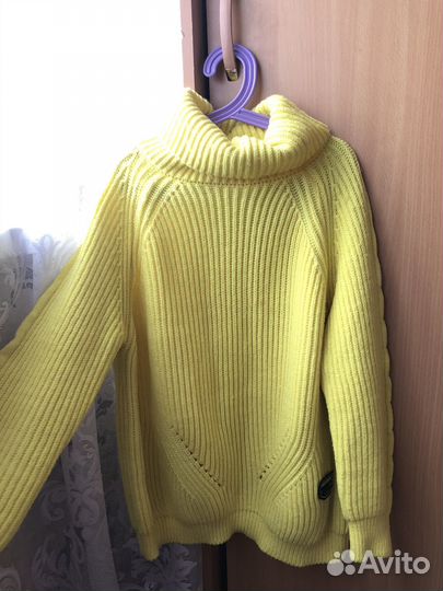 Свитер