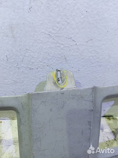 Накладка юбки переднего бампера