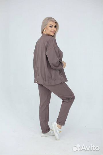 Костюм тройка.50,52.Новый