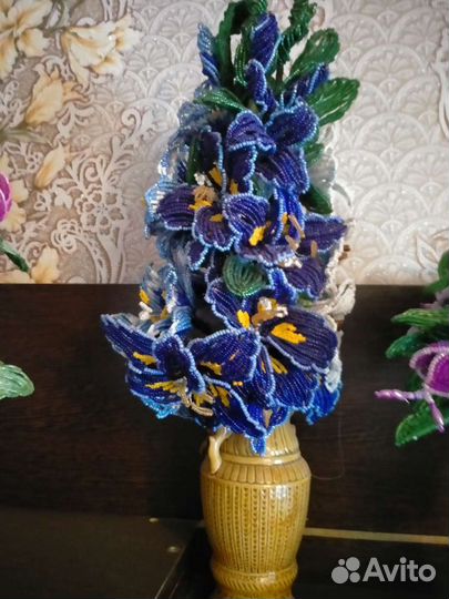 Цветы из бисера