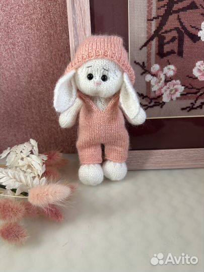 Игрушка Вязаный зайка