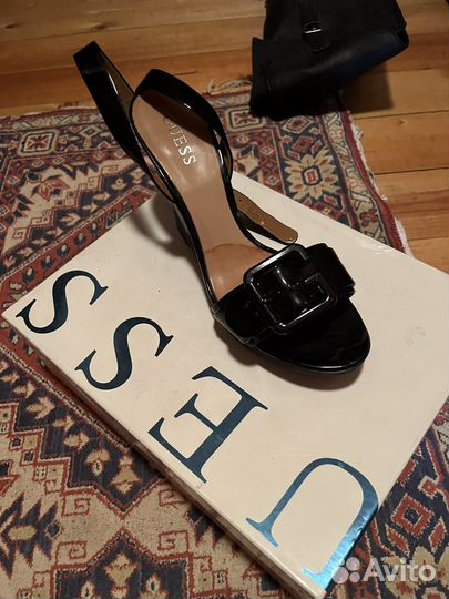Босоножки натуральная кожа 39 размер лаковые