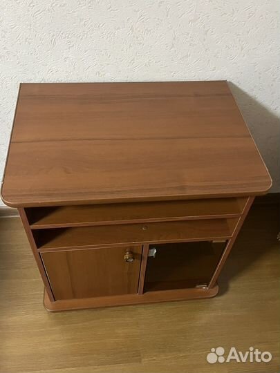 Тумба под телевизор