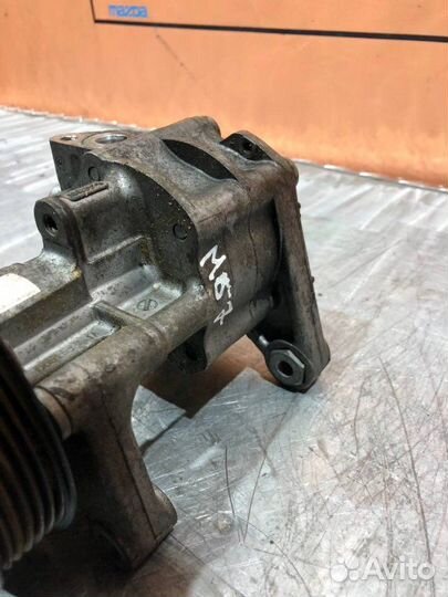 Гур Bmw X5 E70 M57D30