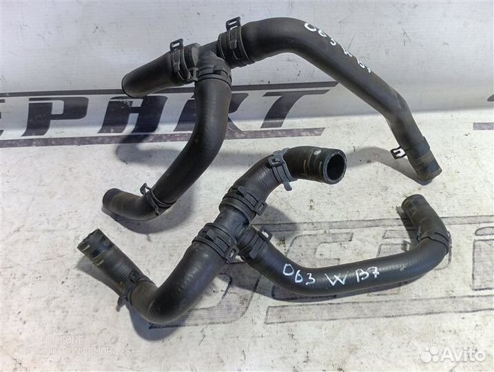 Патрубок системы охлаждения Volkswagen Passat B7