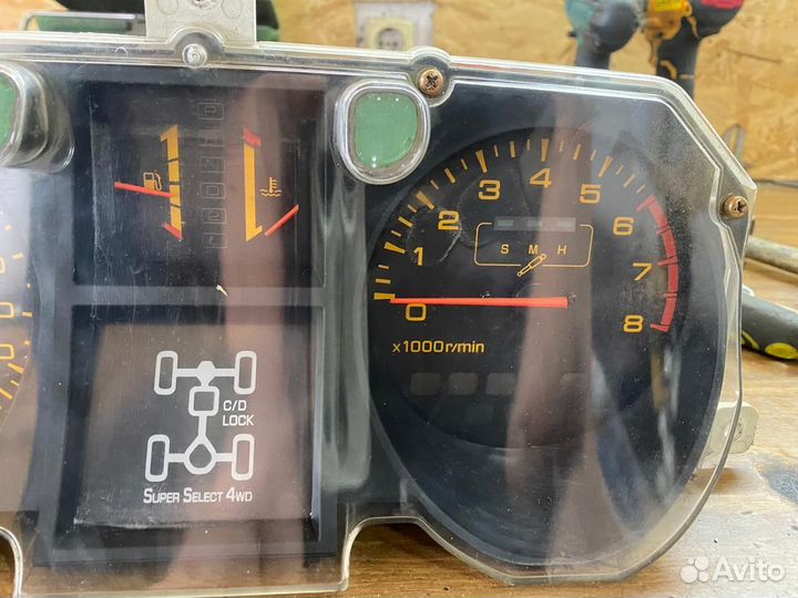 Приборная панель pajero