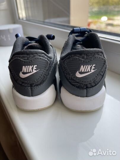 Кроссовки nike air max