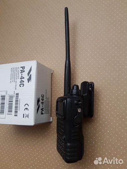 Yaesu VX-7