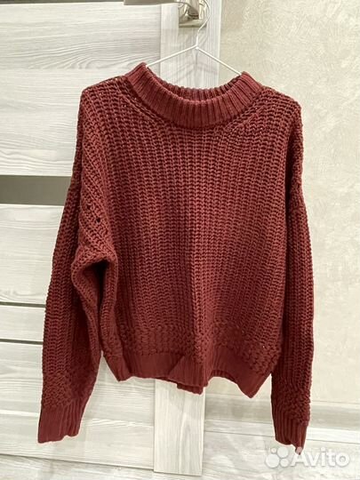 Свитер женский