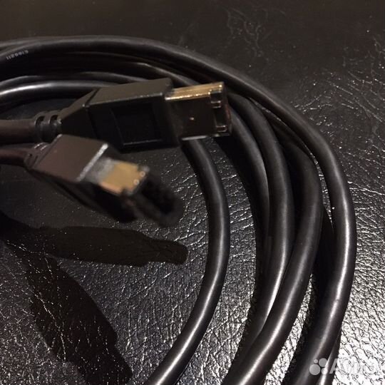 Два провода Кабель (FireWire)