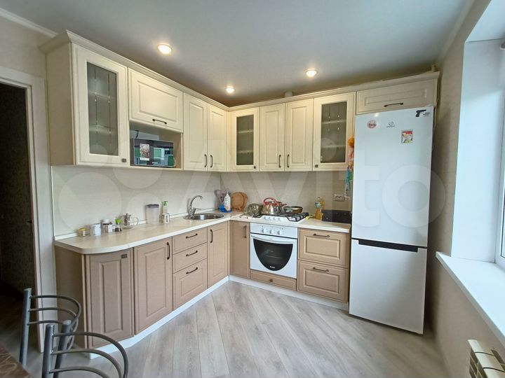 2-к. квартира, 56,3 м², 8/10 эт.