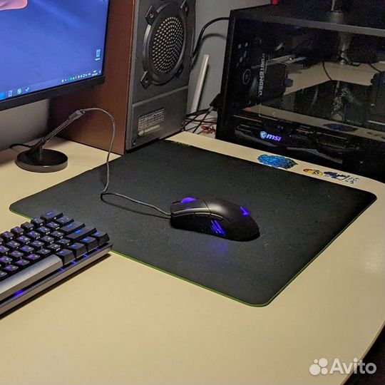 Комплект Gladius iii + Razer коврик и держатель