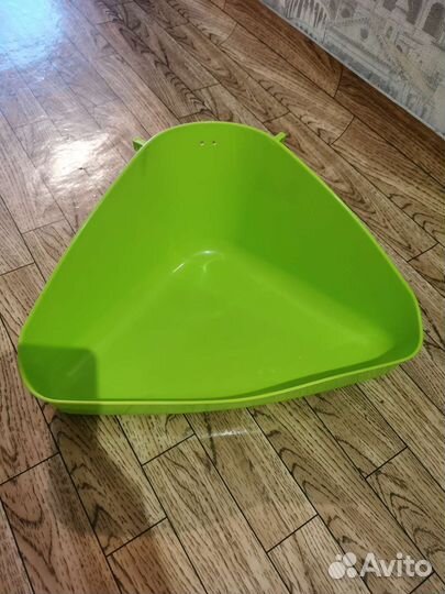 Миска керамическая и лоток угловой