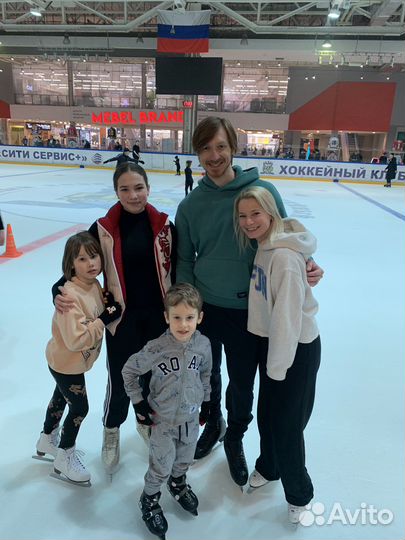 Тренер по фигурному катанию