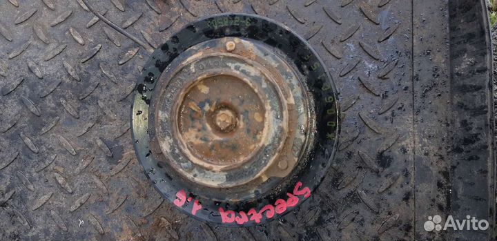 Компрессор кондиционера Kia Spectra