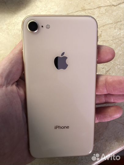 iPhone 8, 64 ГБ