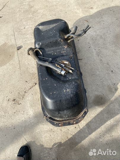 Mitsubishi l200 бак