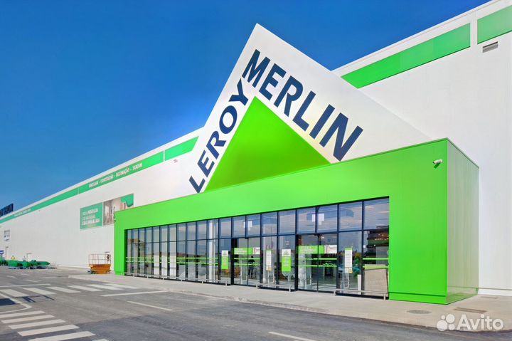 Рабочий склада