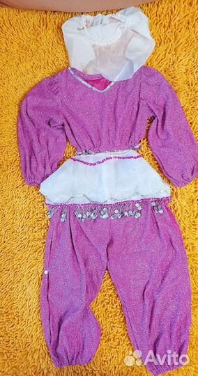 Праздничный костюм для восточных танцев на девочку