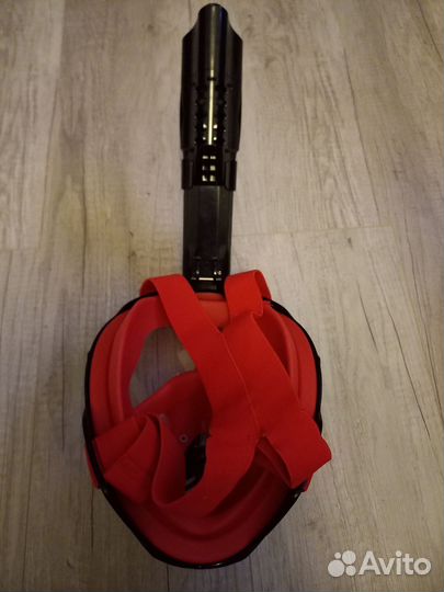 Маска для подводного плавания с трубкой