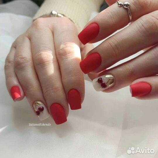 Маникюр, педикюр