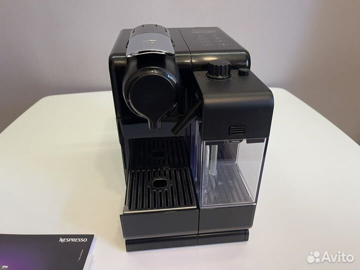 Кофемашина Delonghi Nespresso EN550