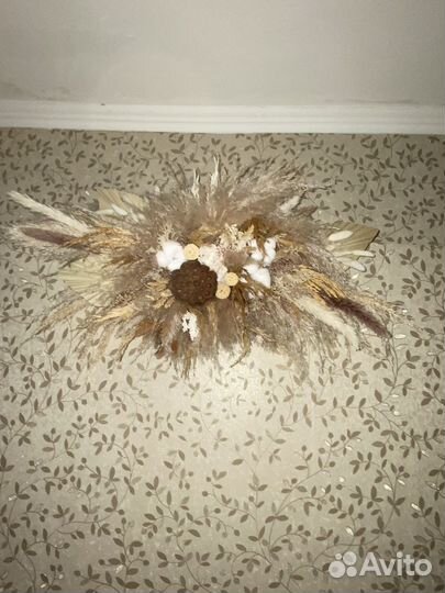 Подвесная композия из сухоцветов