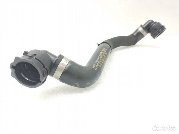 Патрубок системы охлаждения Mercedes-Benz E-Class