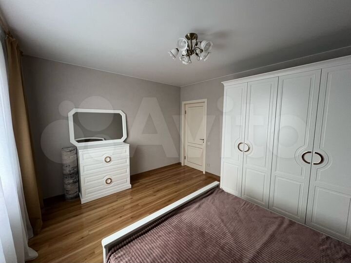 3-к. квартира, 88 м², 3/10 эт.