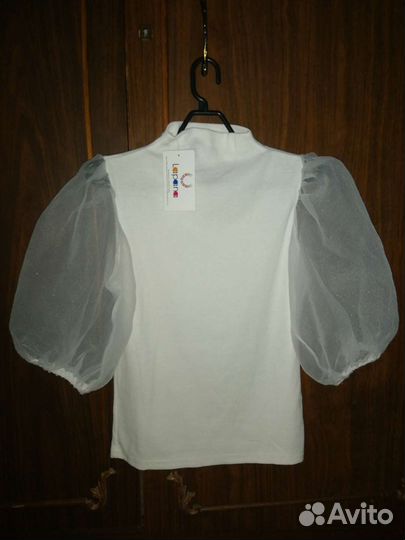 Блузка белая